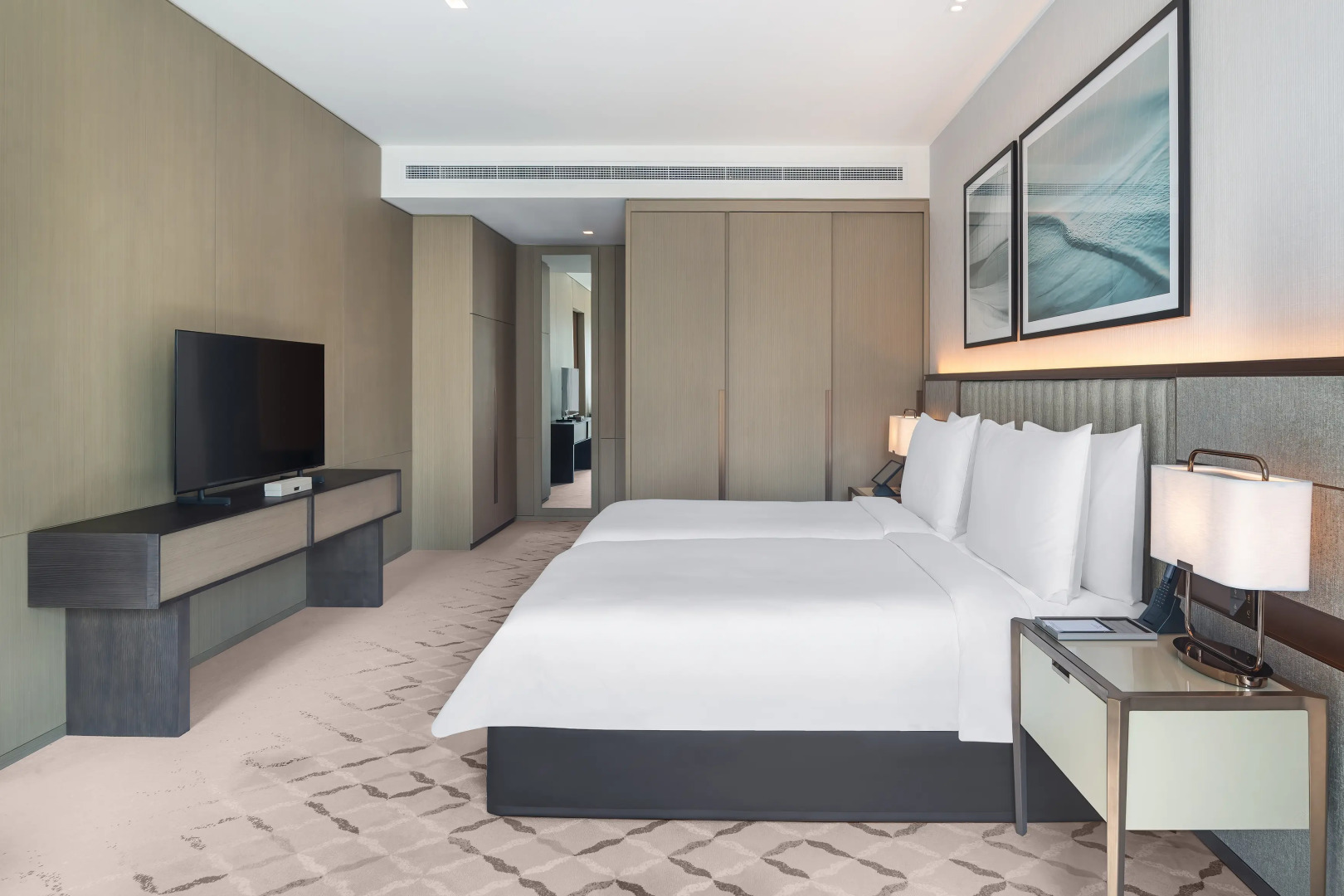 Отель Address Creek Harbour