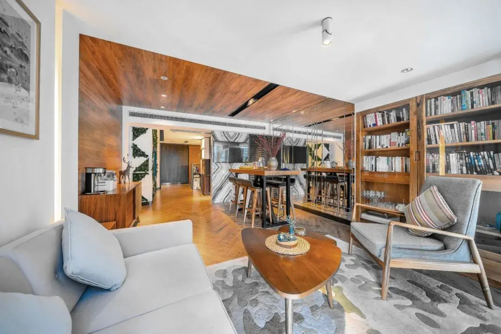 Отель Skyline Curated