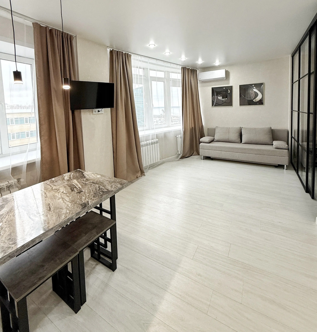 Квартира на Набережной