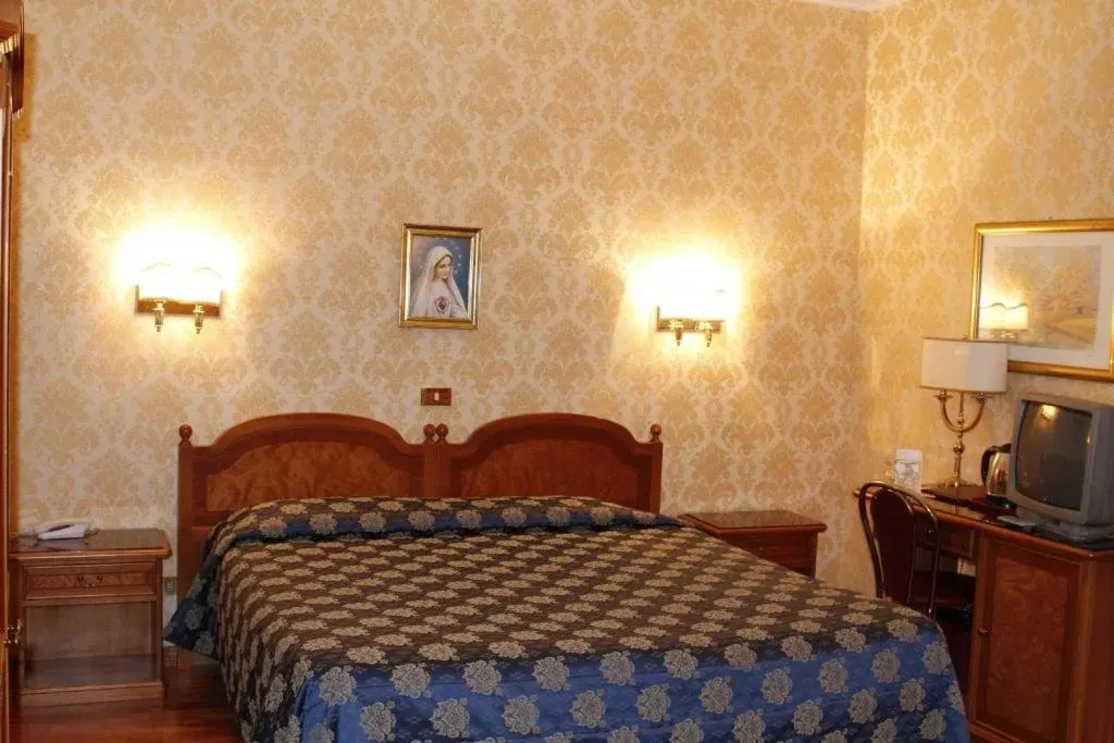 Отель Pace Helvezia