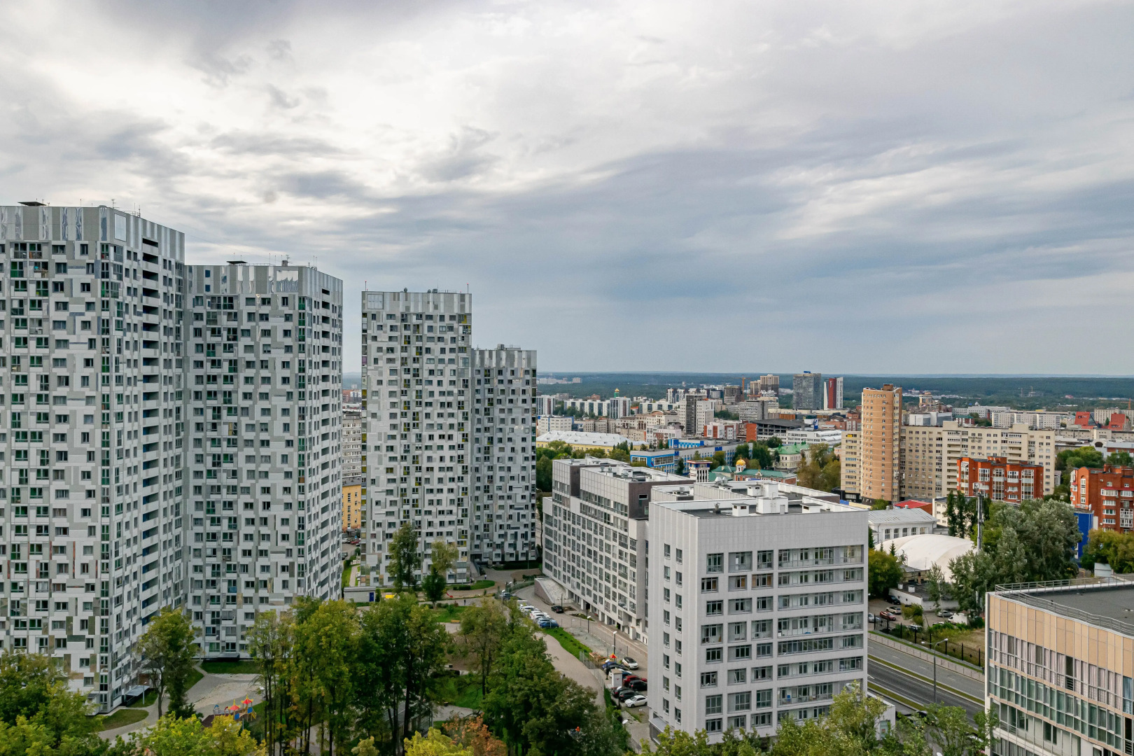 Апартаменты Cosmos Apart на Революции 48А (1)