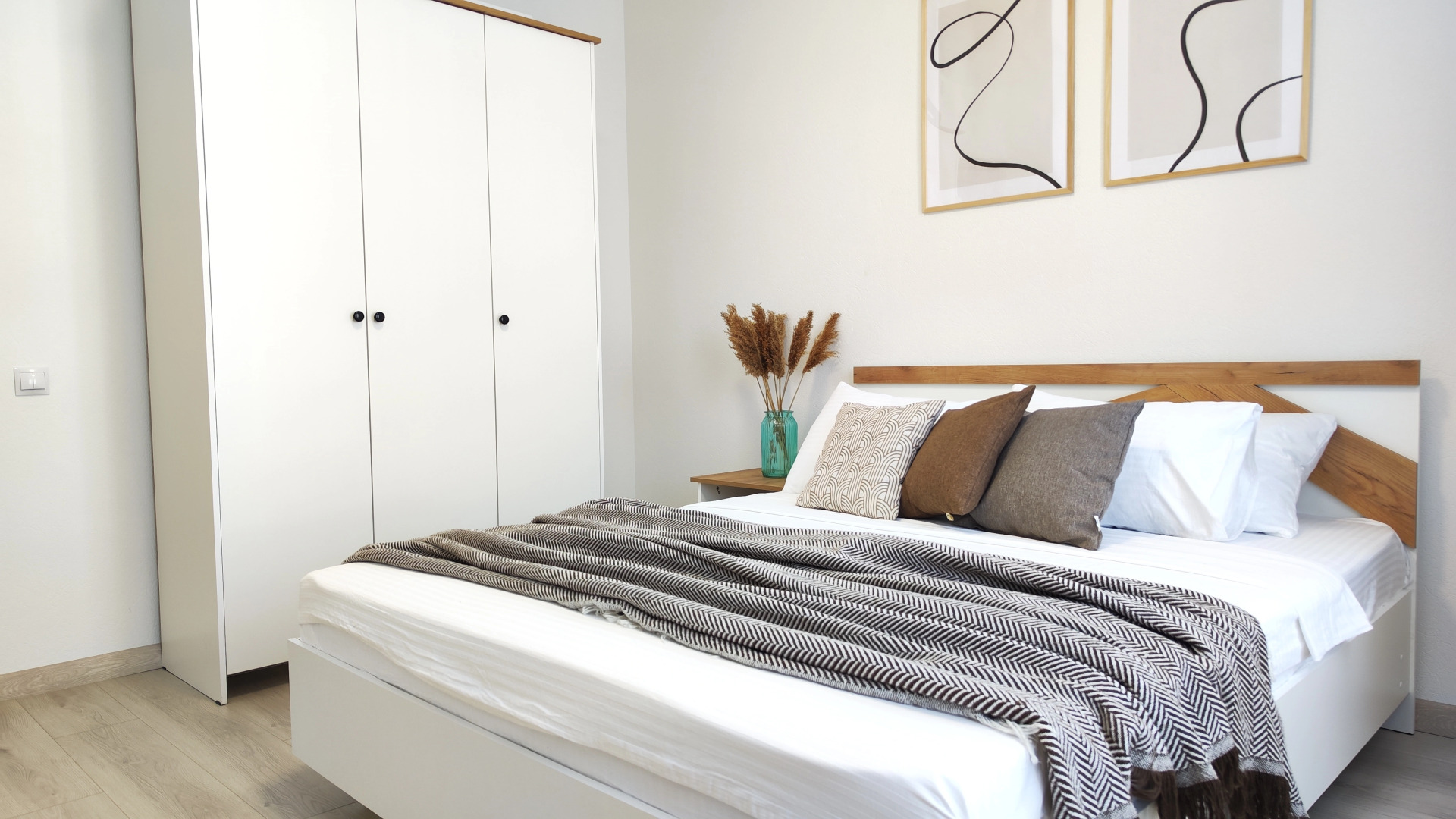 Апартаменты Panda Home в Сердце Сибири с видом на город с высоты