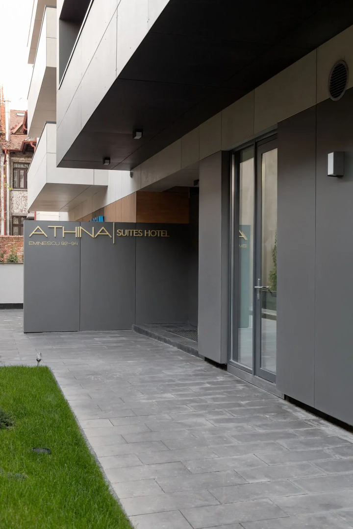 Отель Athina Suites