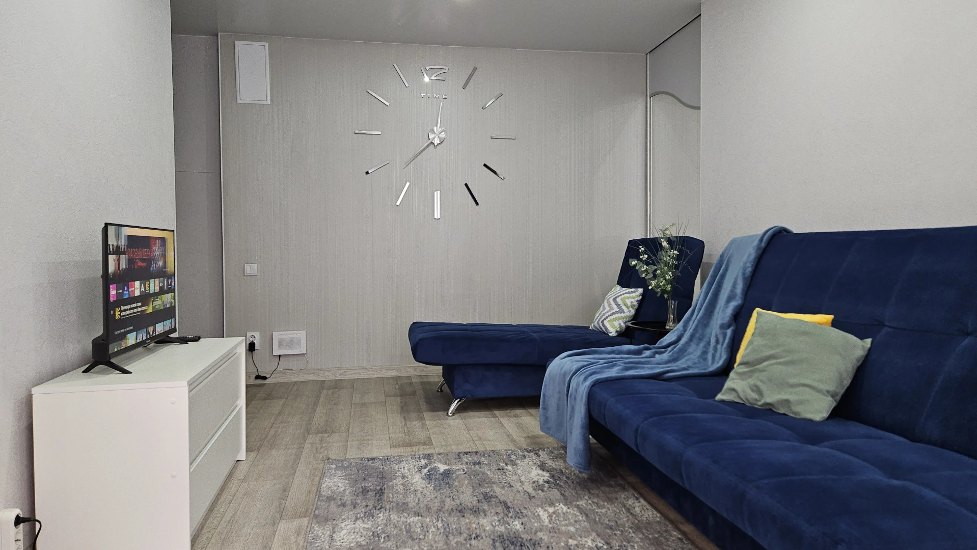 Квартира Двухкомнатная квартира-студия