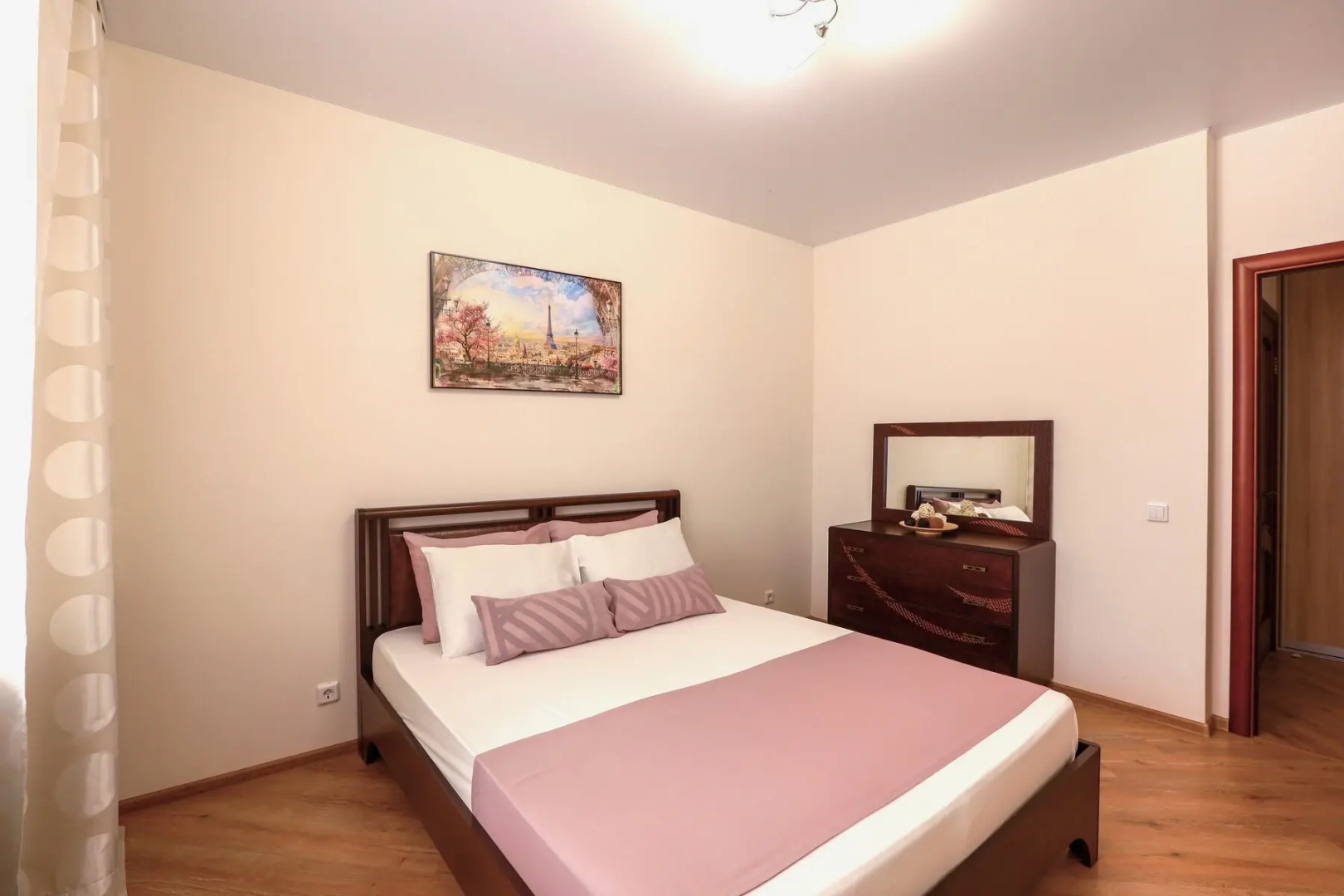 Апартаменты Сутки Уфа на Рихарда Зорге 63/5