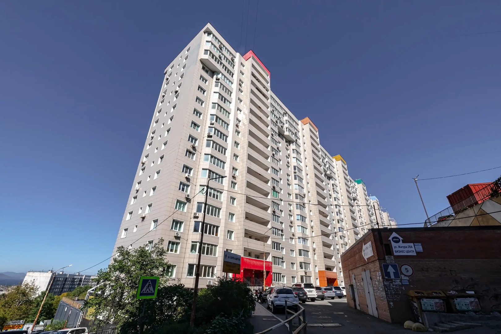 Апартаменты TopHouse на Жигура 26