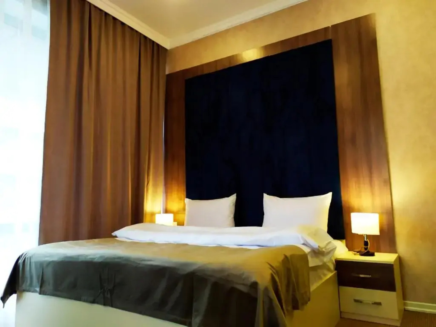 Отель The Clocktower