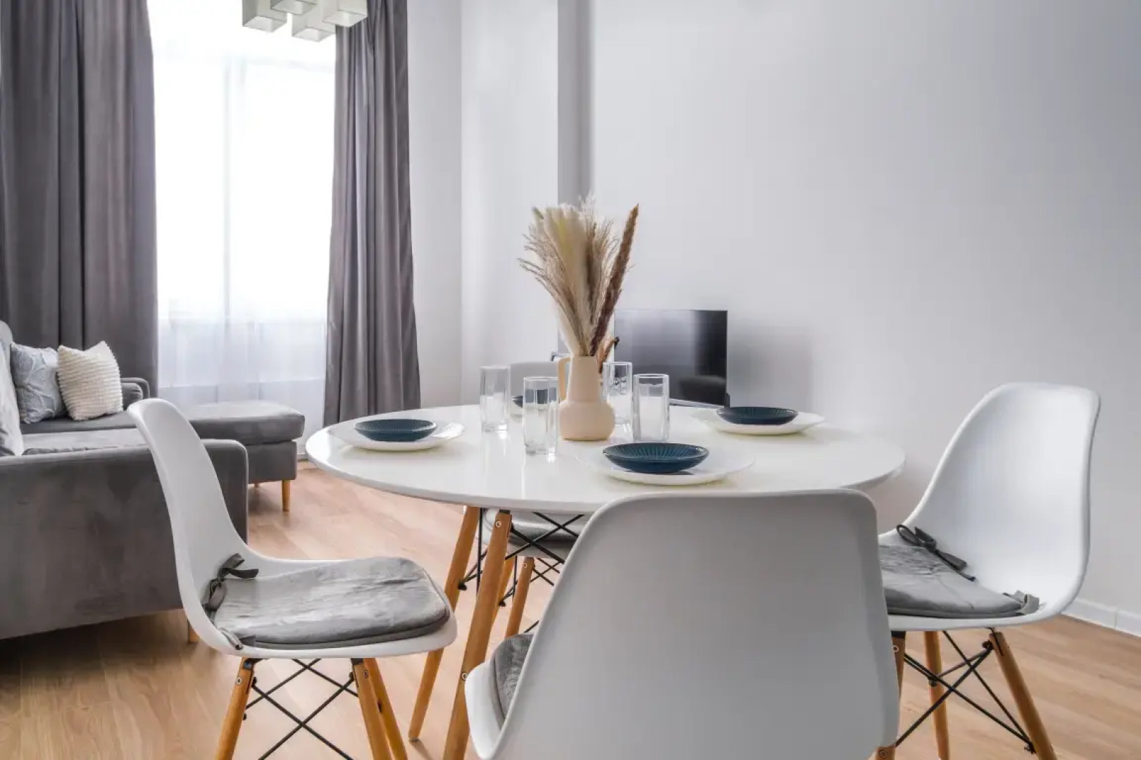 Евродвухкомнатные апартаменты Stepanenkov на Полимерном 11