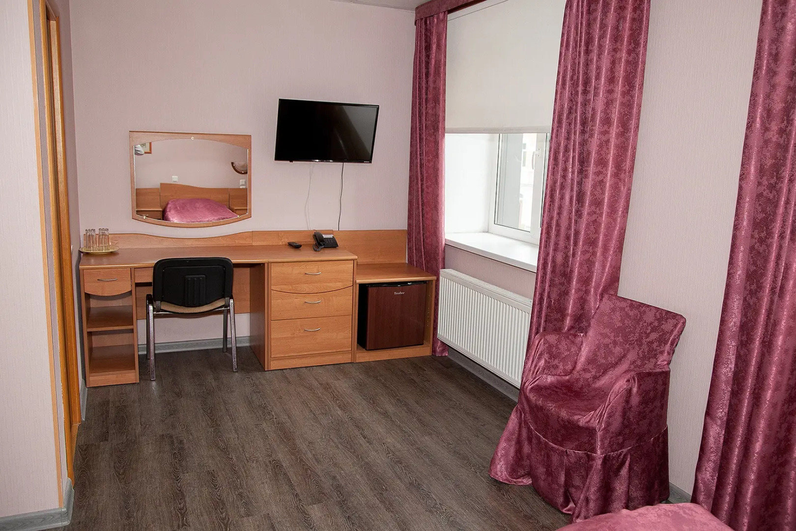 Отель Колос