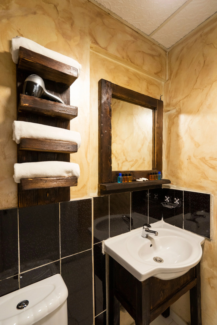 Pi Home & Apartments