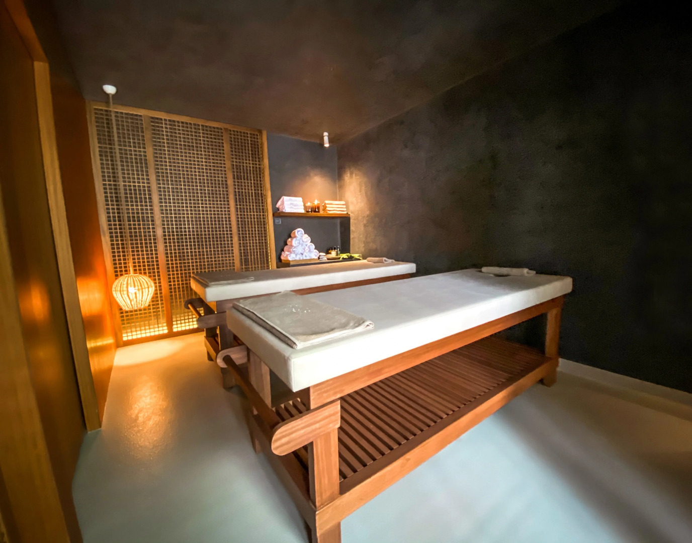 Отель Pilos Suites