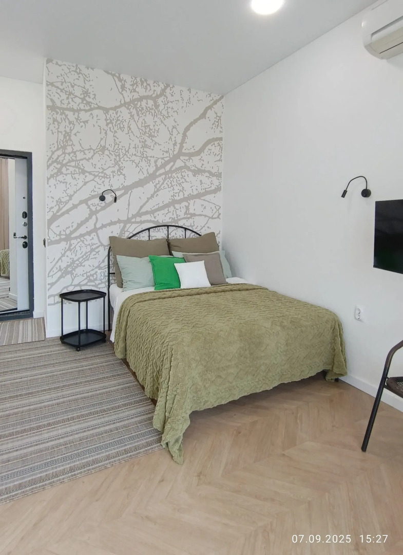 Квартира просторная бульвар Ленина 4