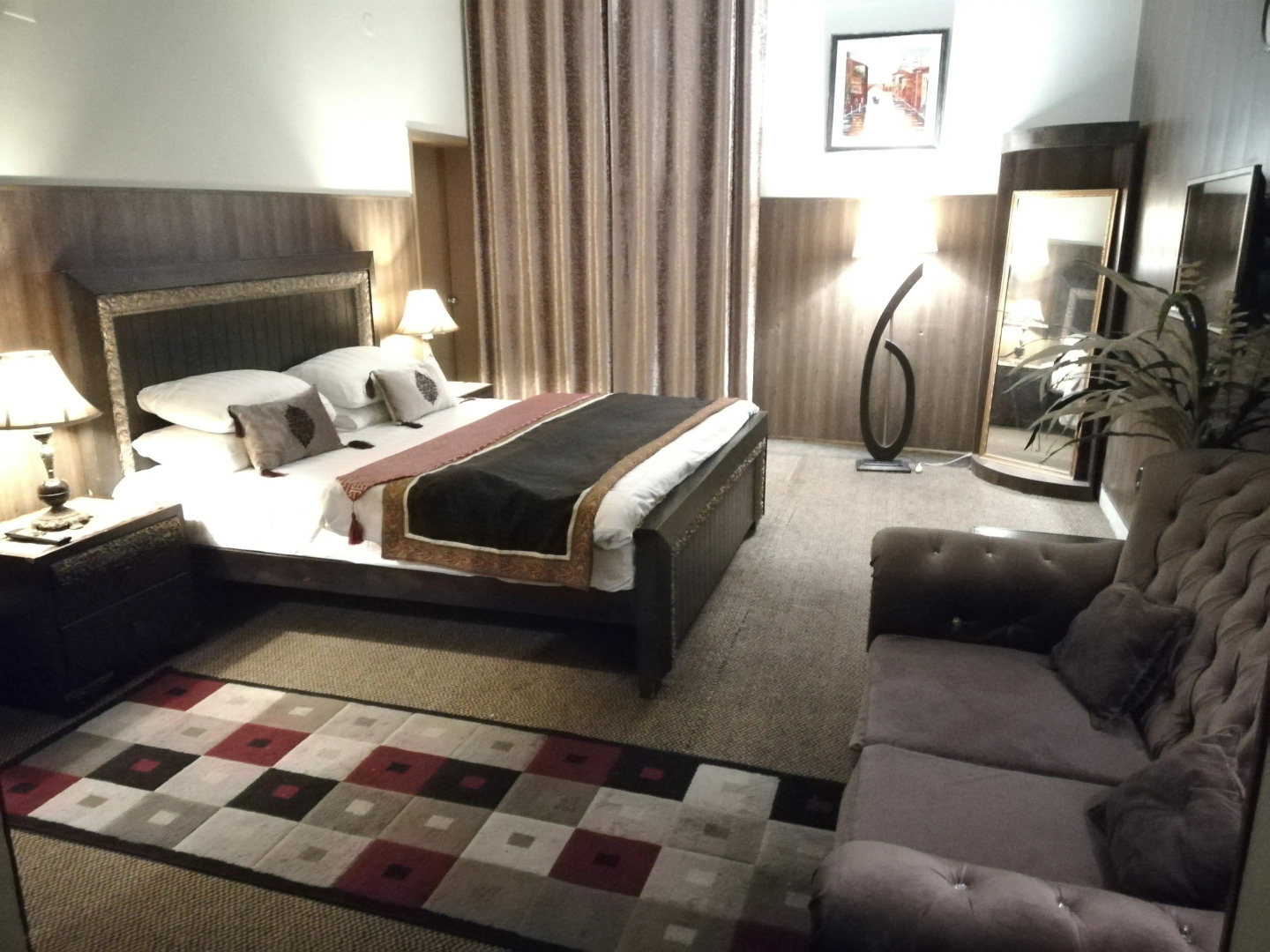 Отель Lions Lahore