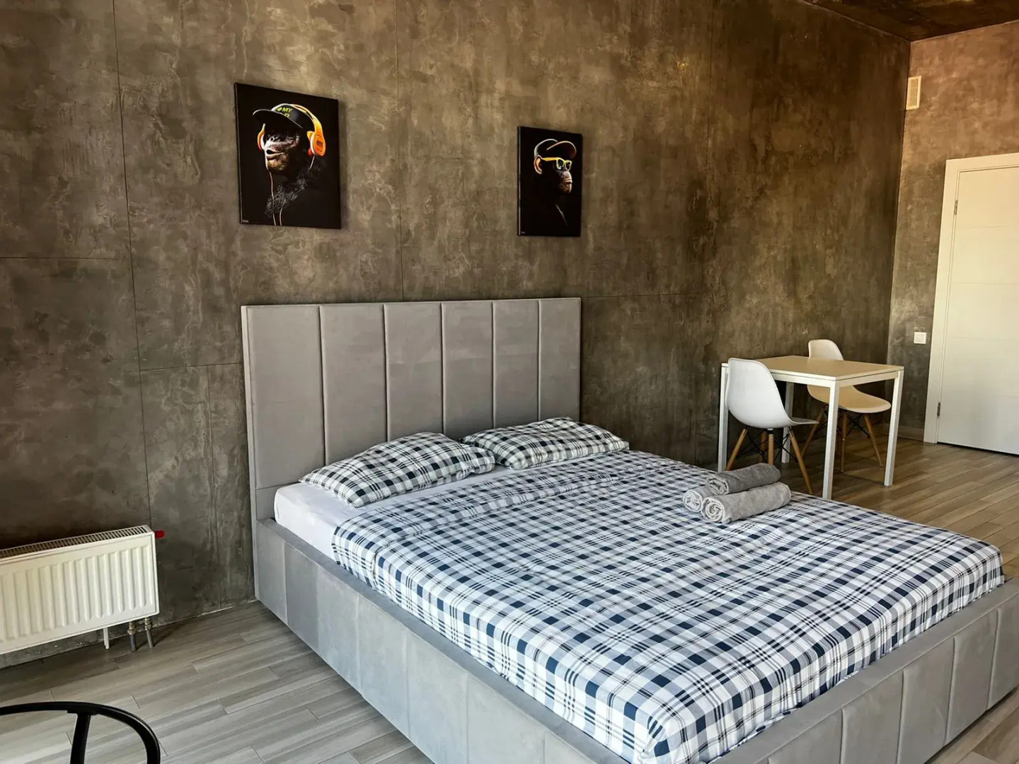 Апартаменты на Верхнеторговой 4