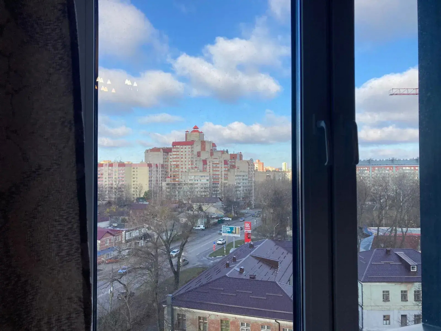 Апартаменты на 45 Стрелковой Дивизии с платным паркингом, близко от Областной детской больнице и РЖД