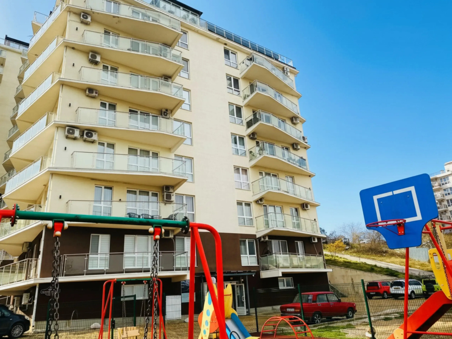 Квартира-студия с панорамным видом на горы