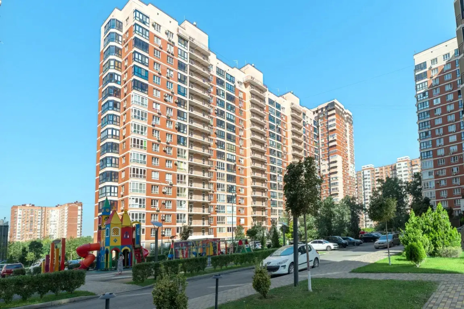 Апартаменты Люкс Тут Живут Парк и Стадион