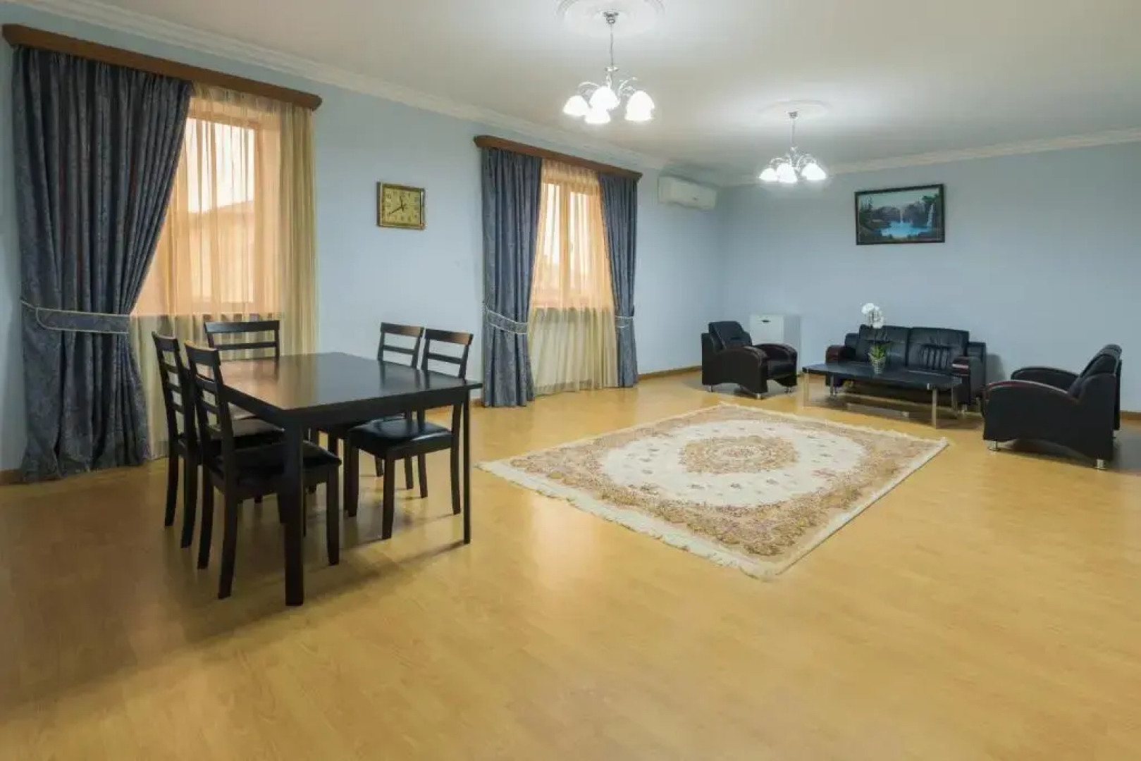 Отель La Defense Yerevan