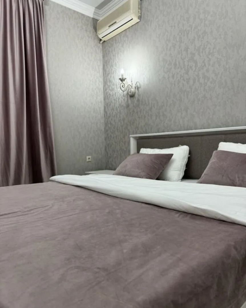 Отель Клевер