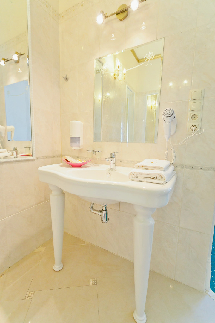 Отель Онегин