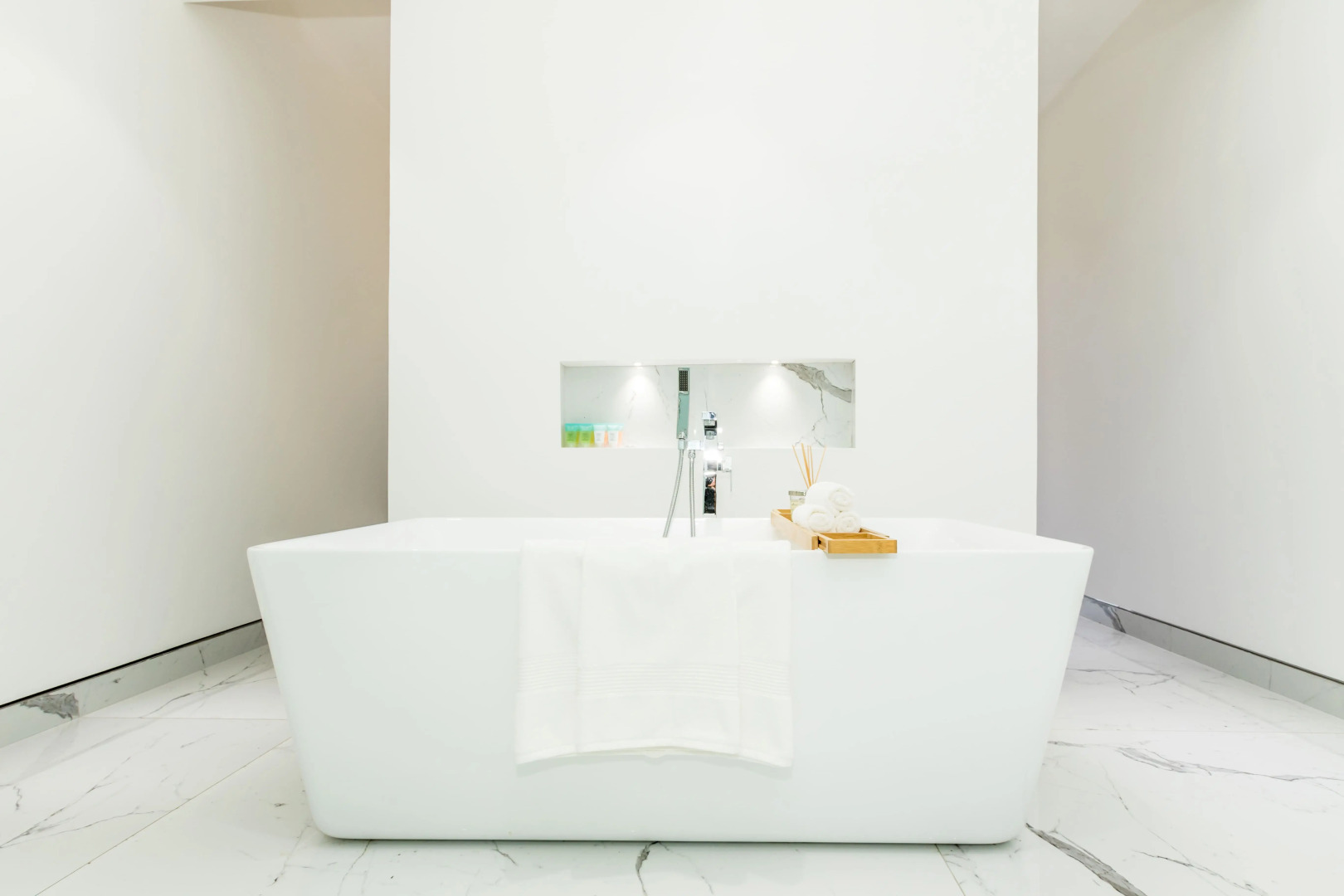 Апартаменты GMA Murjan 2BR Sea View High Floor