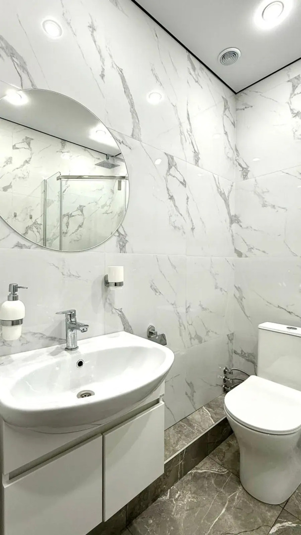 Апартаменты уютные ApartMari Пионерский: с видом на море, первая линия с выходом на пляж