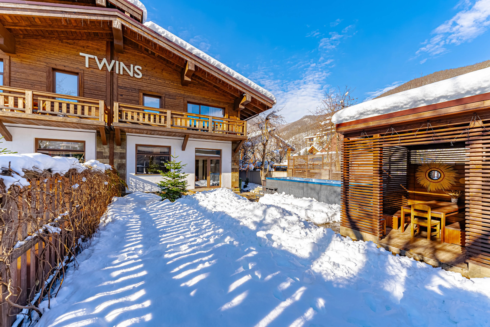 Коттедж Премиум Класса в Горах на 12 Гостей