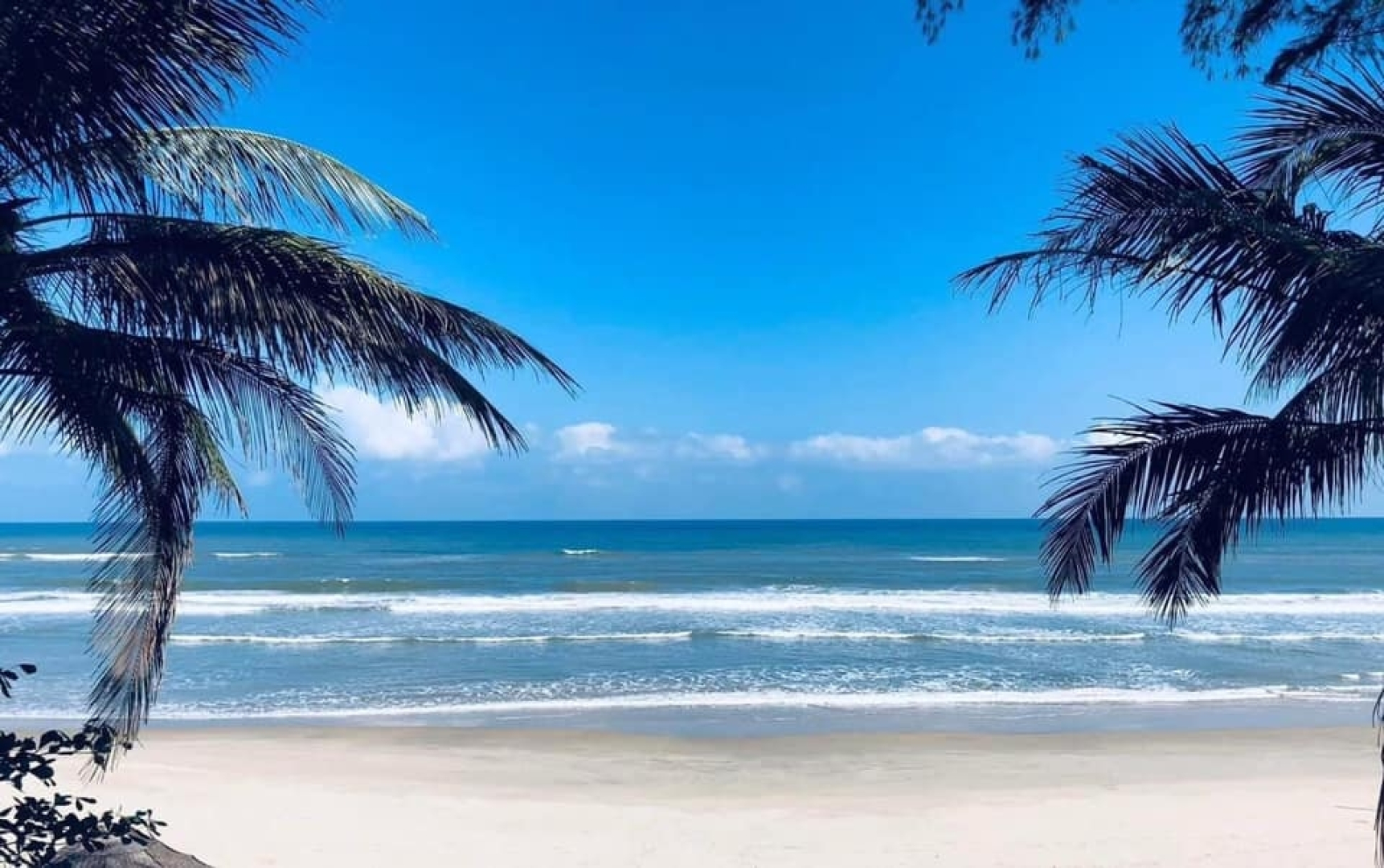 Курортный отель Lang Co Beach