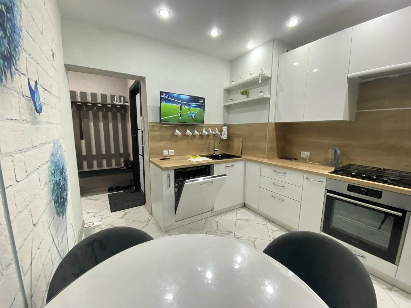 Апартаменты Семейные трехкомнатные на Свердлова