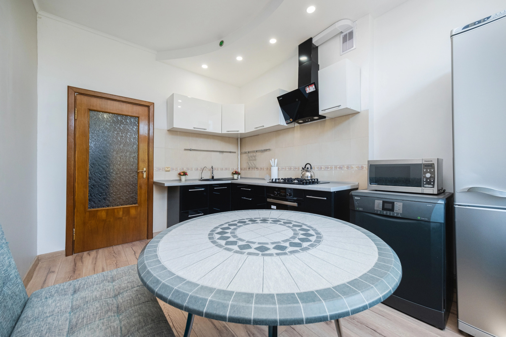 Квартира Двухкомнатная возле вокзала