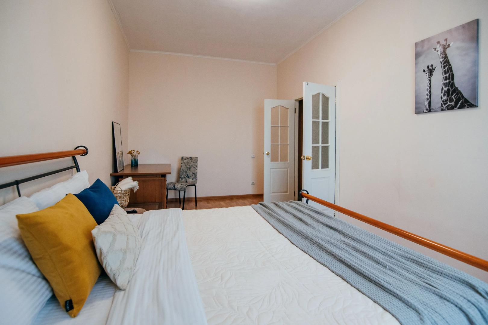 Квартира Современная с двумя спальнями!