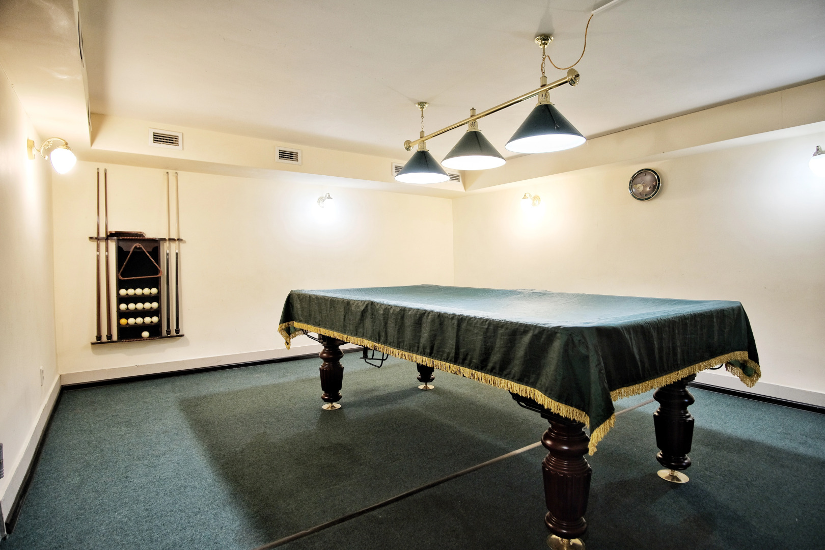 Отель Донжон