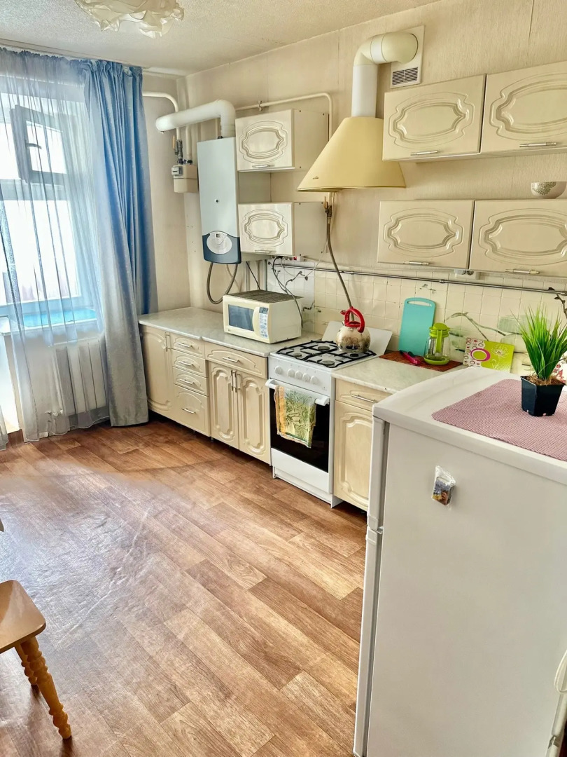 Квартира Большая 1-ка на Строителей 5