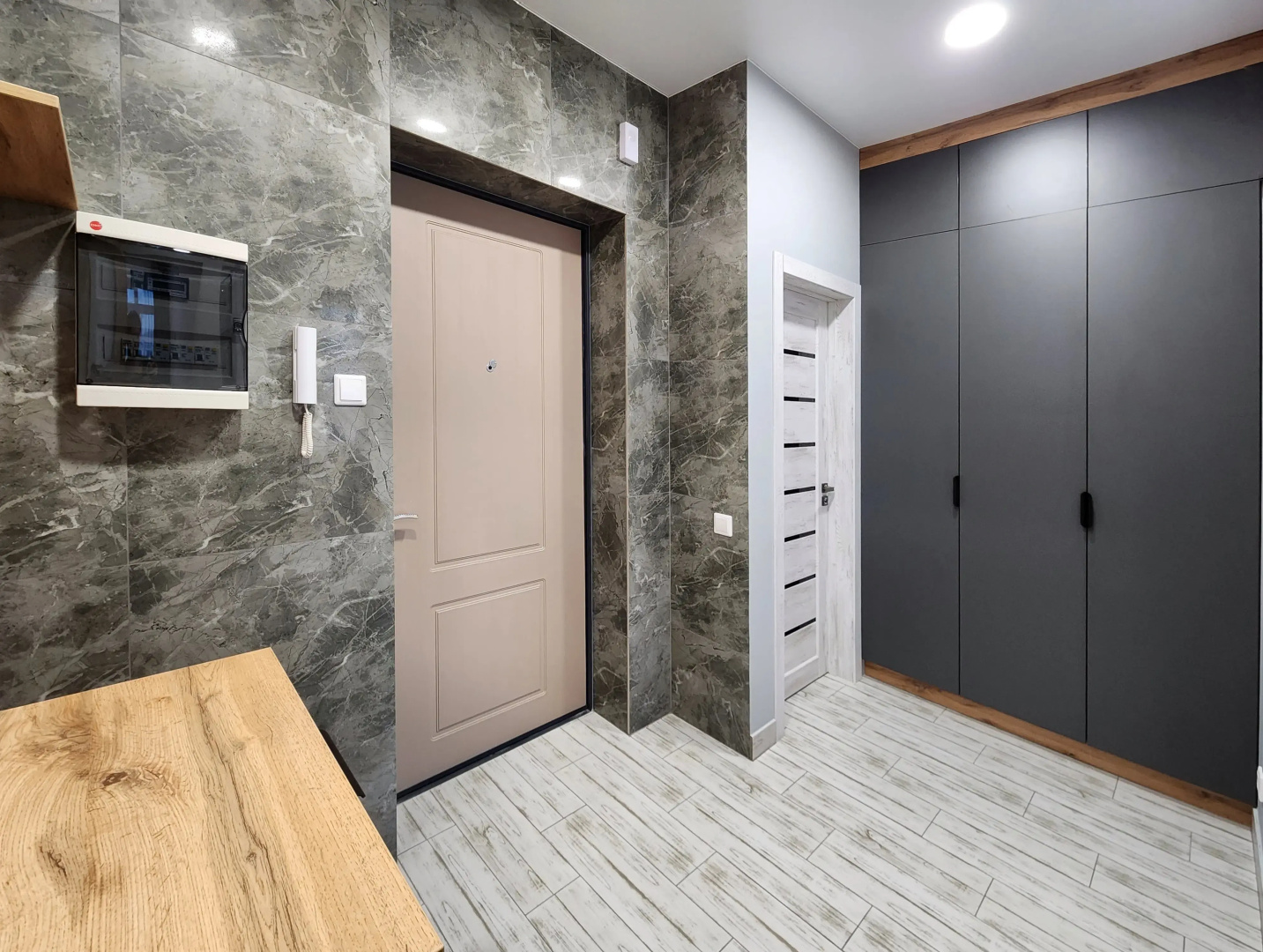 Апартаменты Comfort Home Вип в Метрополис