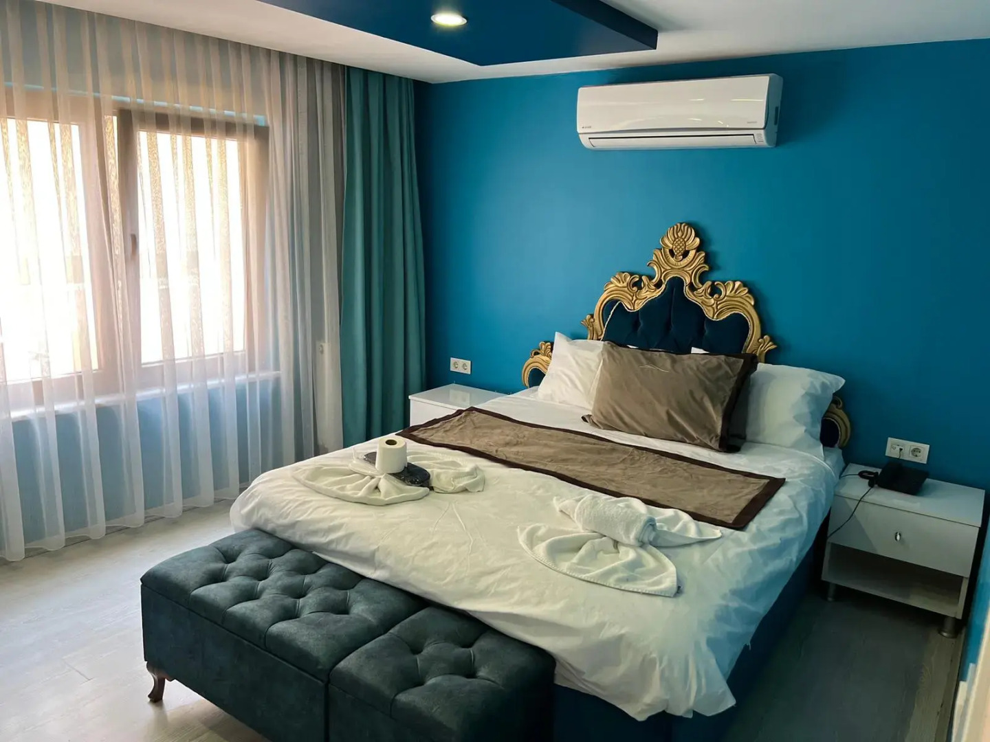 Отель Moon Blue