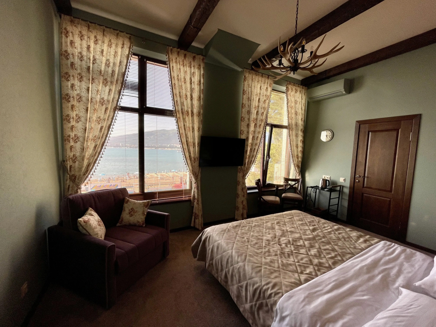 Отель Saloon Western