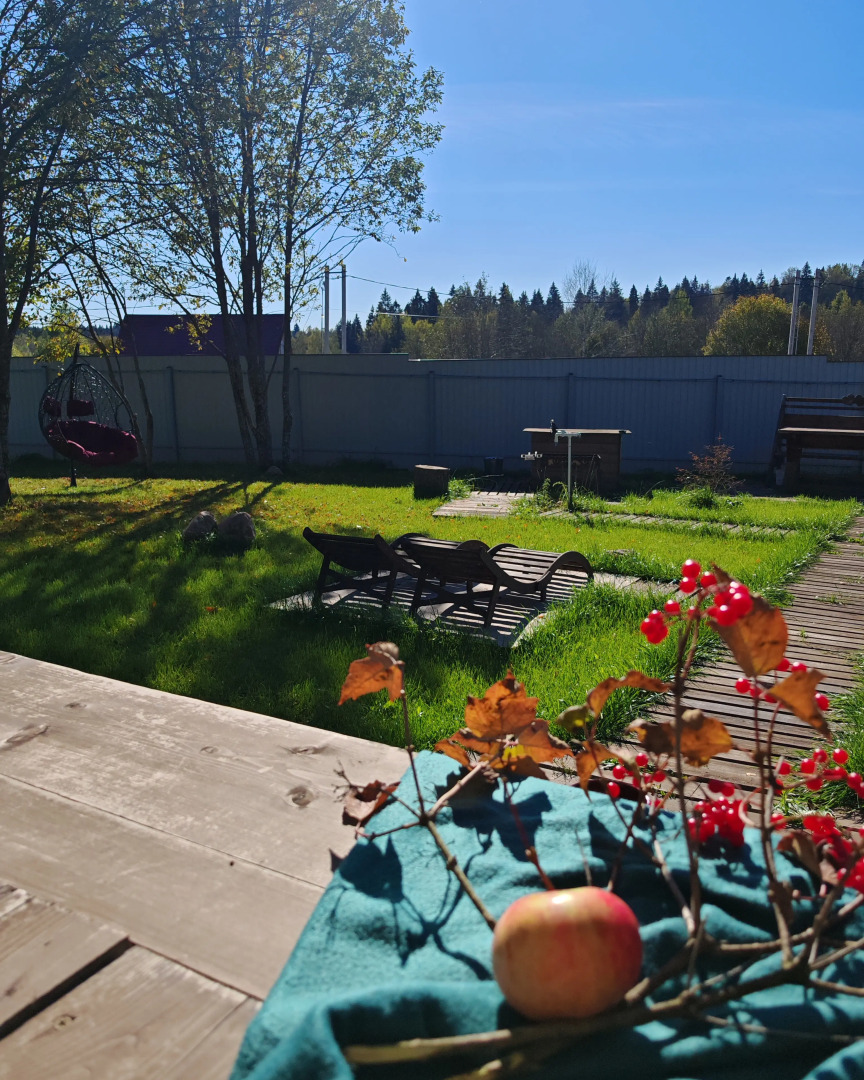 Частный дом Уютный  в Изумрудном