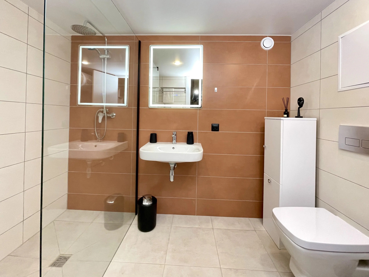 Квартира 2 Ночи на 7-ой линии Васильевского Острова 62 к2