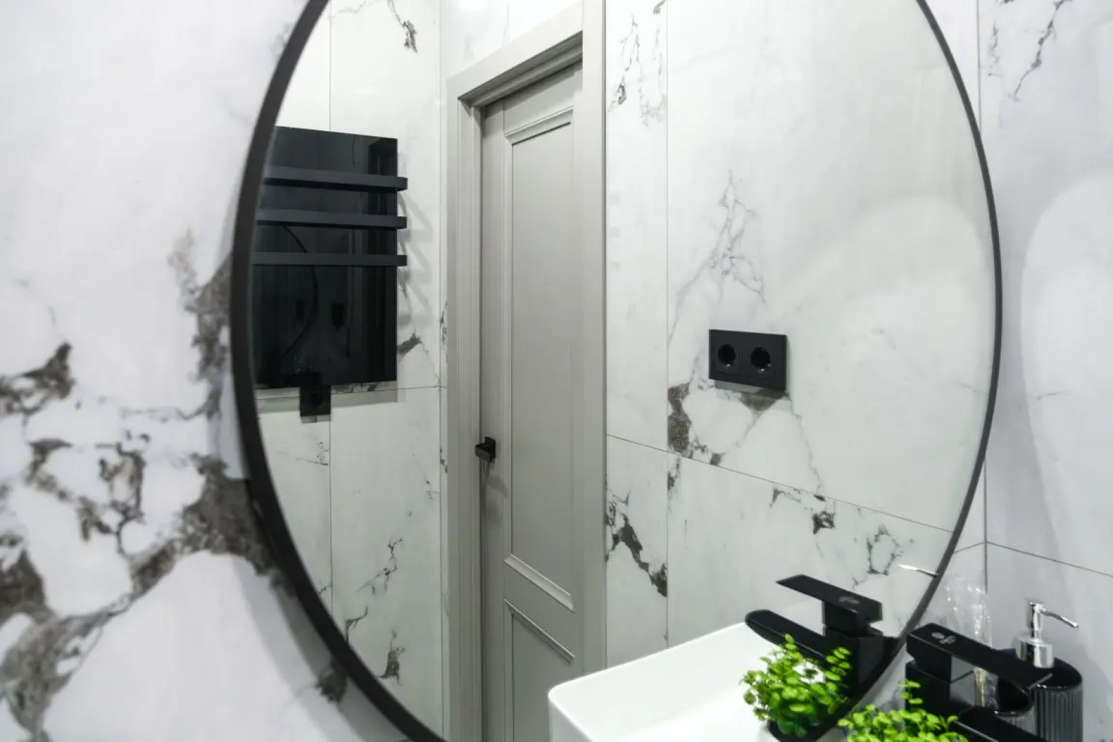 Апартаменты Stepanenkov на Амундсена 5 (5А)