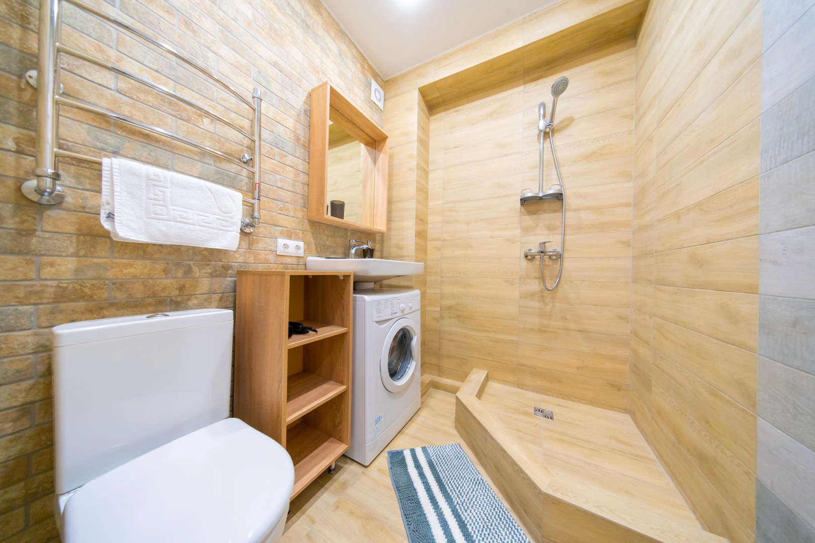 Апартаменты Море Апартаментов на Эстонской 37/4 -165