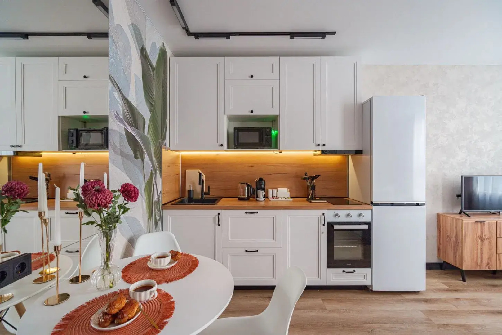 Квартира Современная Заботливо Обустроенная