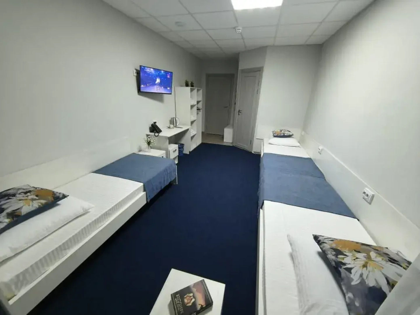 Отель Белая Ворона