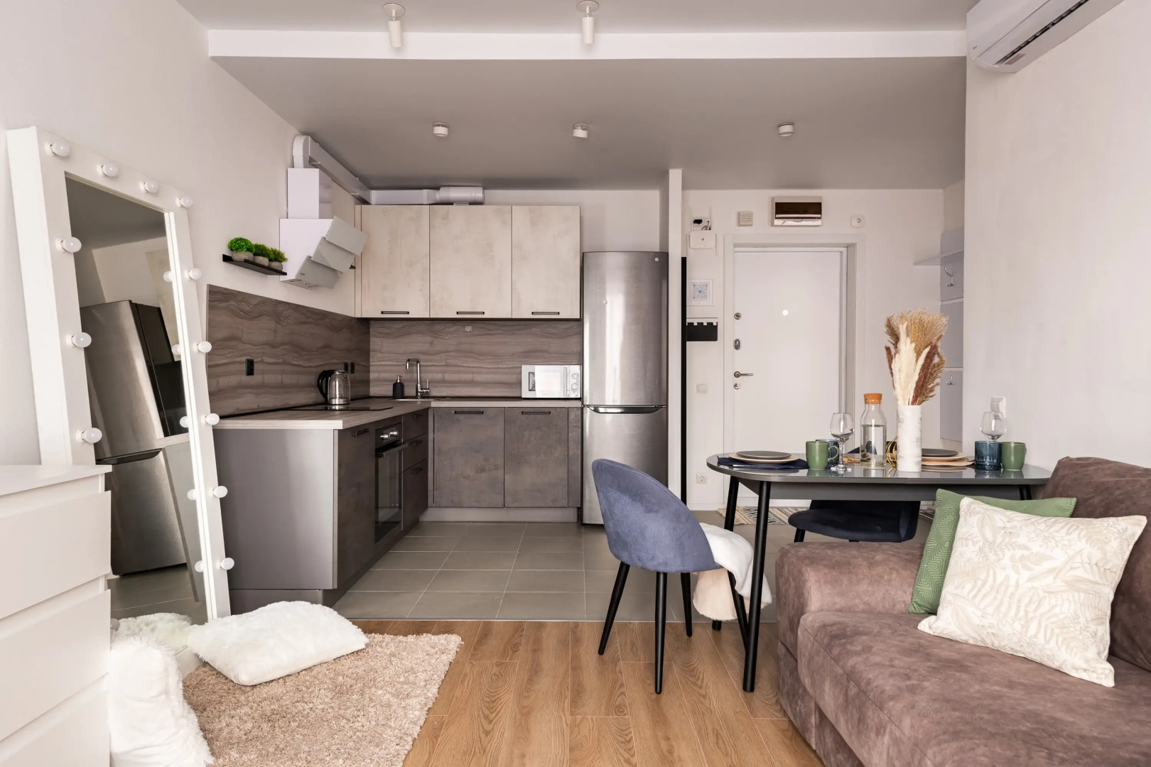 Квартира Зазеркалье