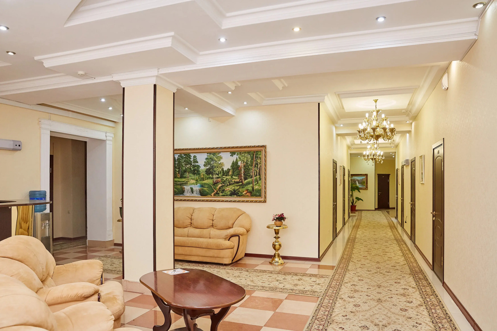 Отель Тархо