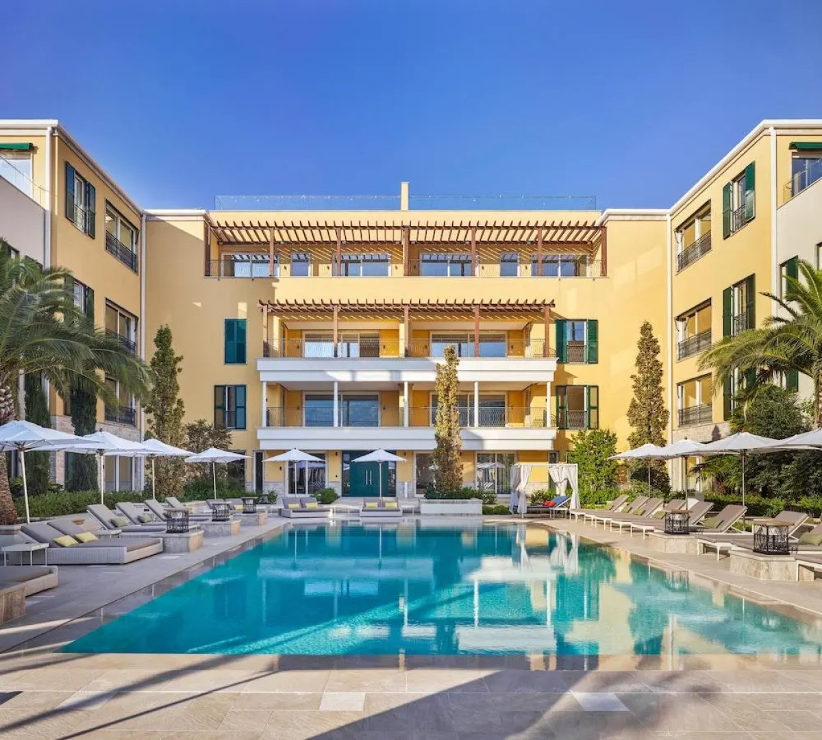 Курортный Отель Portonovi