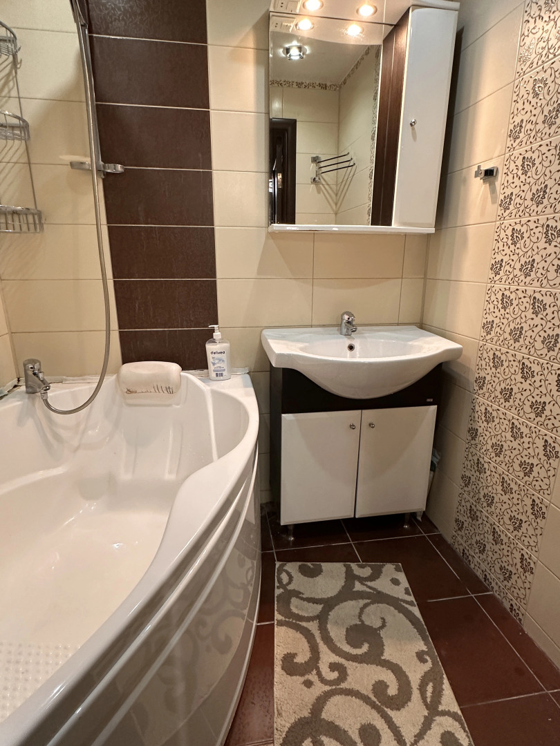 Апартаменты Большие Апартаменты с 3 спальнями на пр Ленина