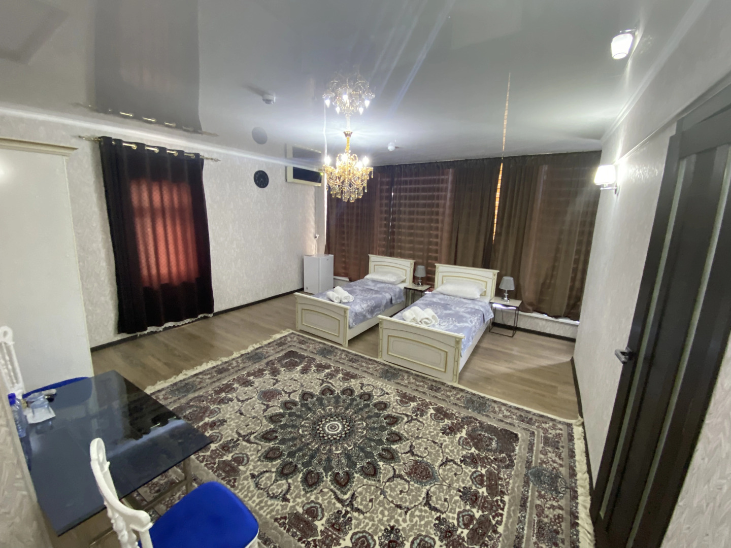 Отель Hotel Uzbegim