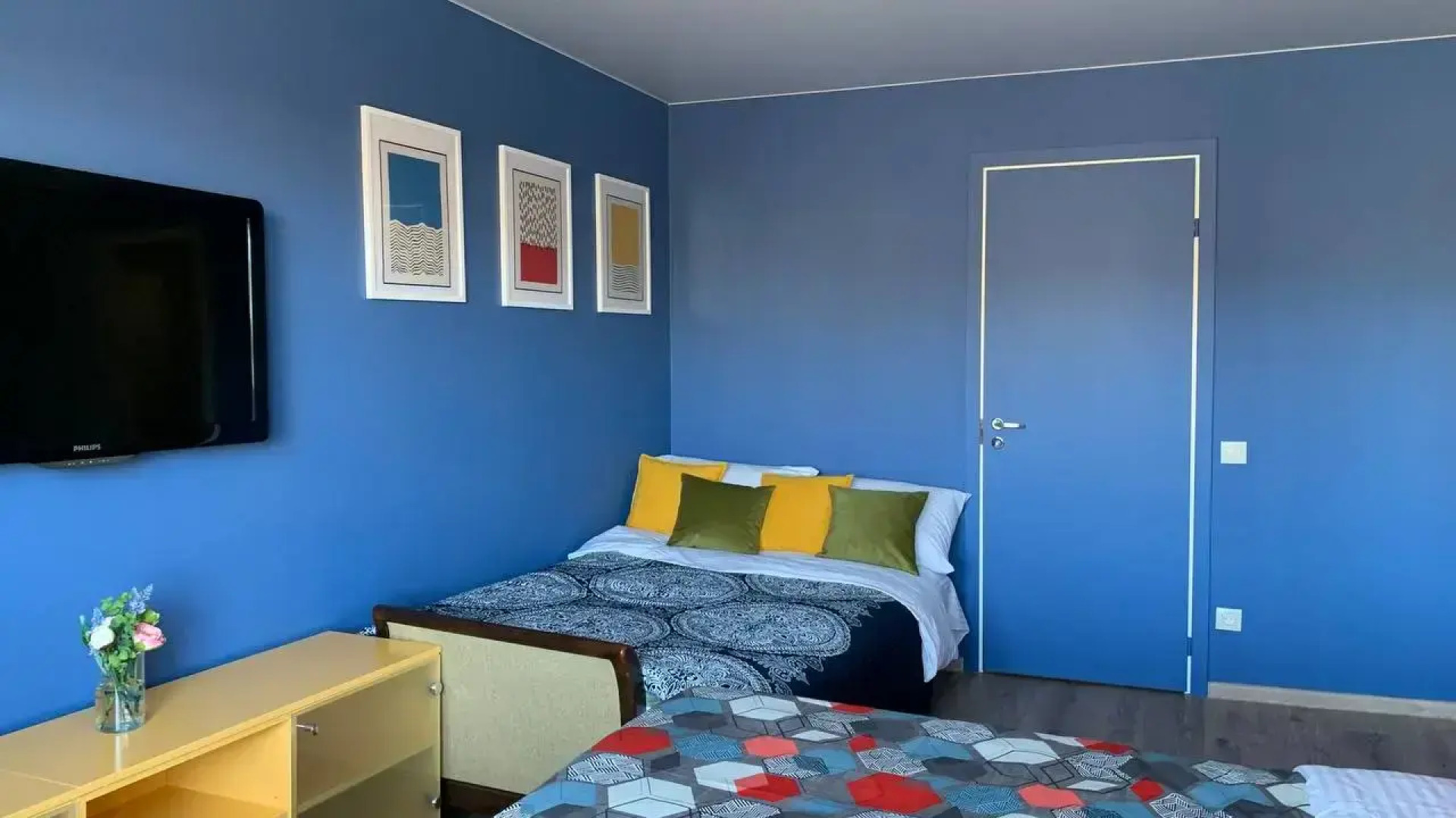 Квартира Ваш Рантье на Полярной Дивизии 3 рядом с ТЦ Молл