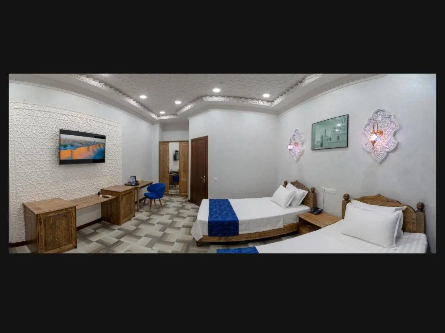 Отель Paradise Plaza Luxury