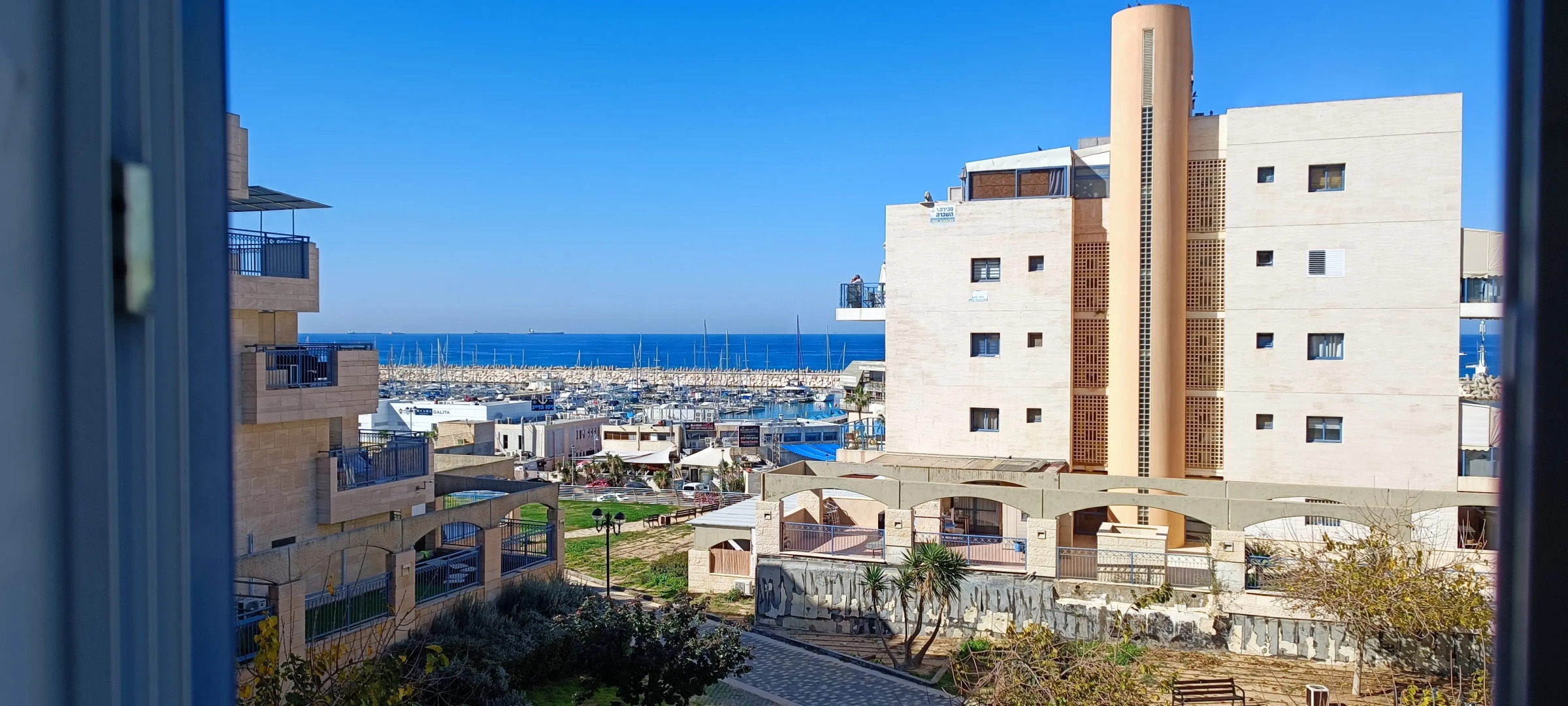 Апартаменты By the Sea